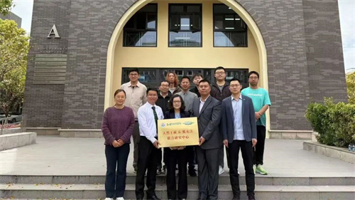 天然工質(zhì)+低充注——比澤爾向綠色高效邁出堅實步伐